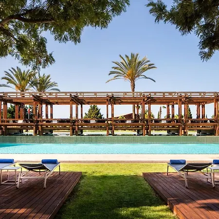 Anantara Family Friendly 5* فيلامورا